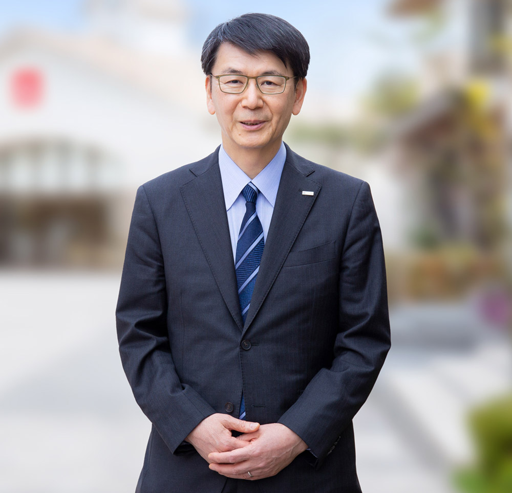 写真：代表取締役社長